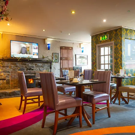 Ashley Otel Cork